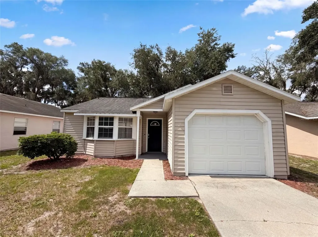 2715 Lorraine Drive Leesburg FL 34748