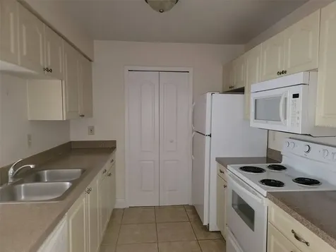 2550 N Alafaya Trail Orlando FL 32826