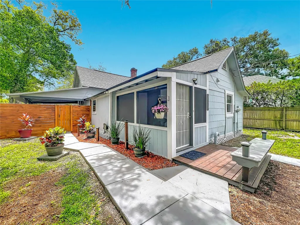 306 S Elm Avenue Sanford FL 32771