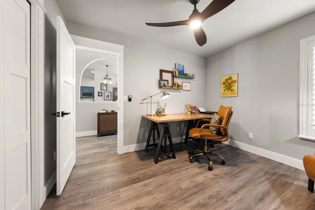668 Mehlenbacher Road Clearwater FL 33756