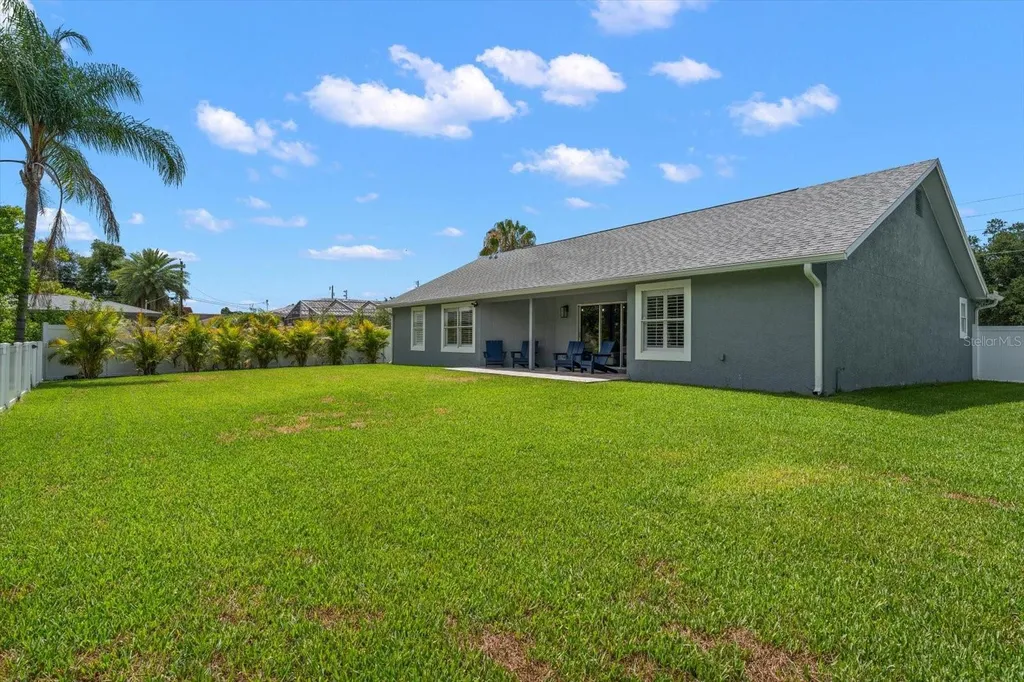 668 Mehlenbacher Road Clearwater FL 33756