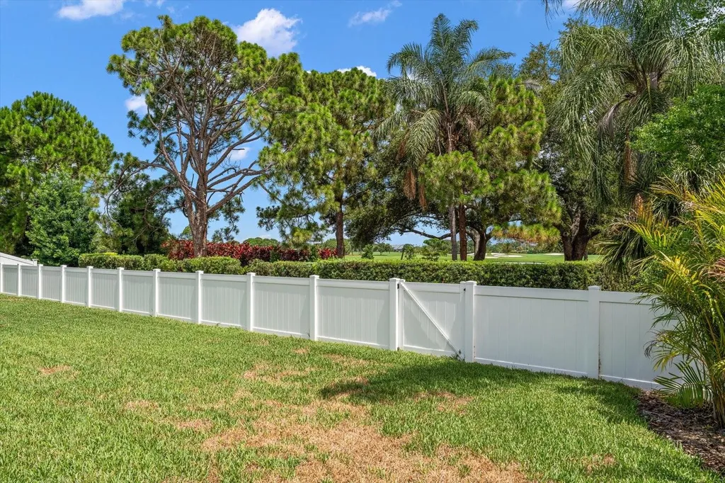 668 Mehlenbacher Road Clearwater FL 33756