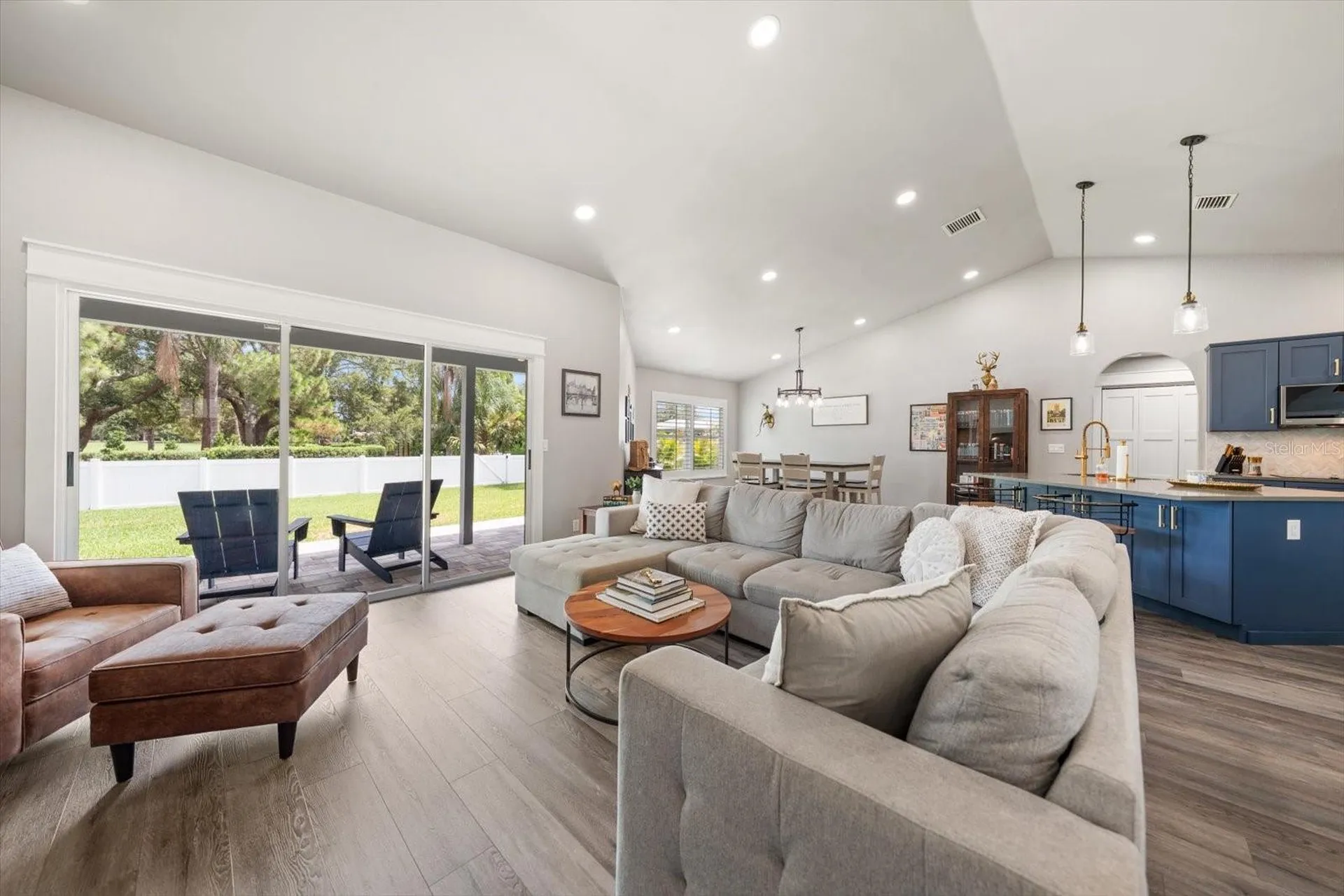 668 Mehlenbacher Road Clearwater FL 33756