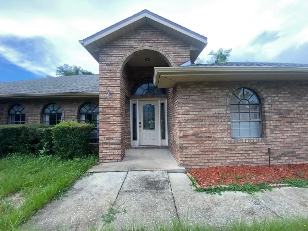 508 Brokenshire Drive Debary FL 32713