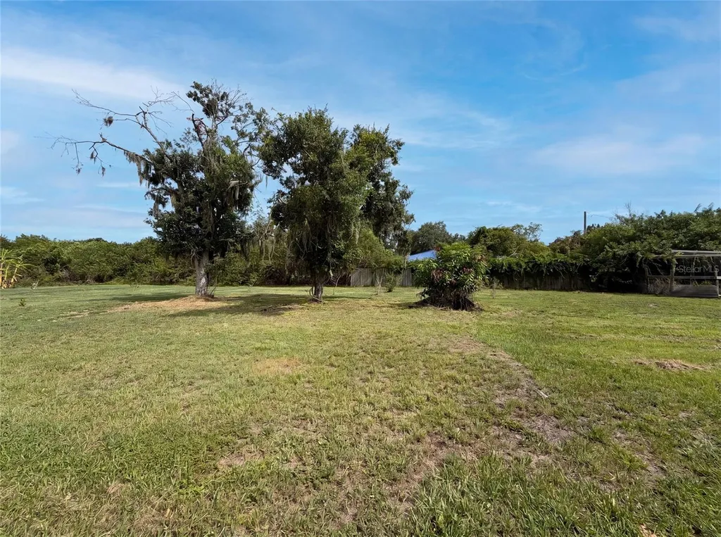 2805 105th Street E Palmetto FL 34221