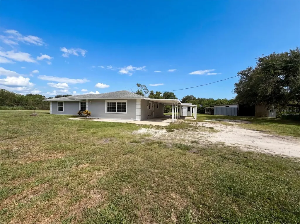 2805 105th Street E Palmetto FL 34221