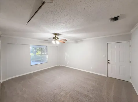 827 Dora Avenue Tavares FL 32778