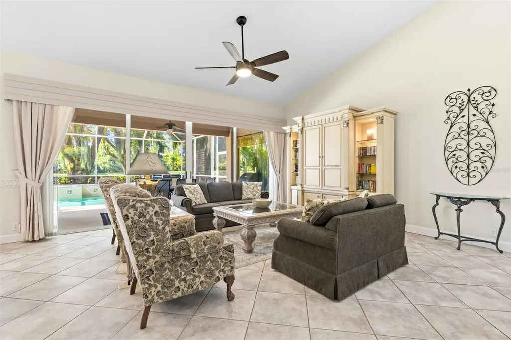 8718 54th Avenue E Bradenton FL 34211