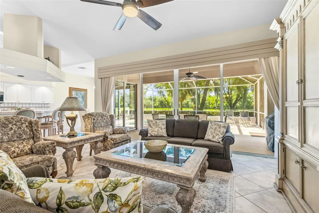 8718 54th Avenue E Bradenton FL 34211