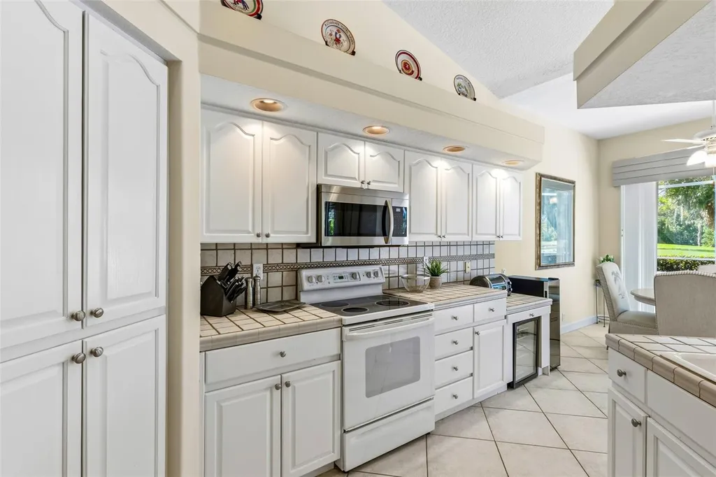 8718 54th Avenue E Bradenton FL 34211