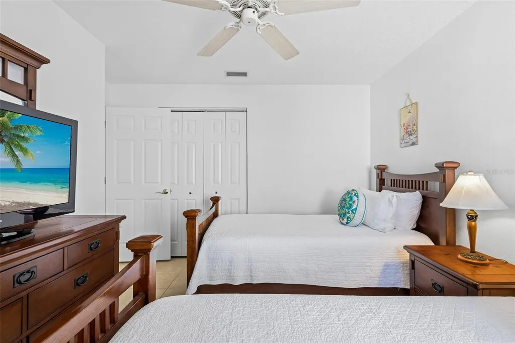8718 54th Avenue E Bradenton FL 34211