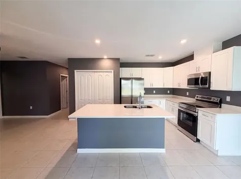 1443 General Custer Avenue Daytona Beach FL 32124