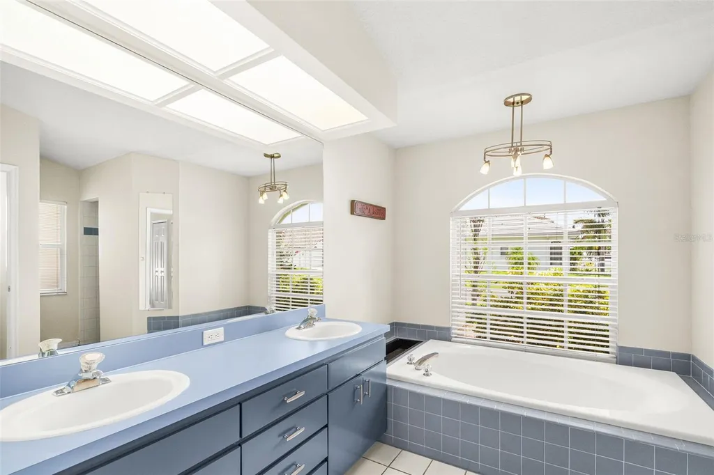 1115 Hounds Run Safety Harbor FL 34695