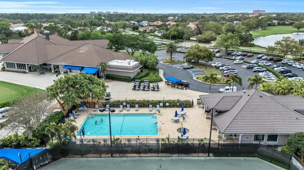 9620 Club South Circle Sarasota FL 34238