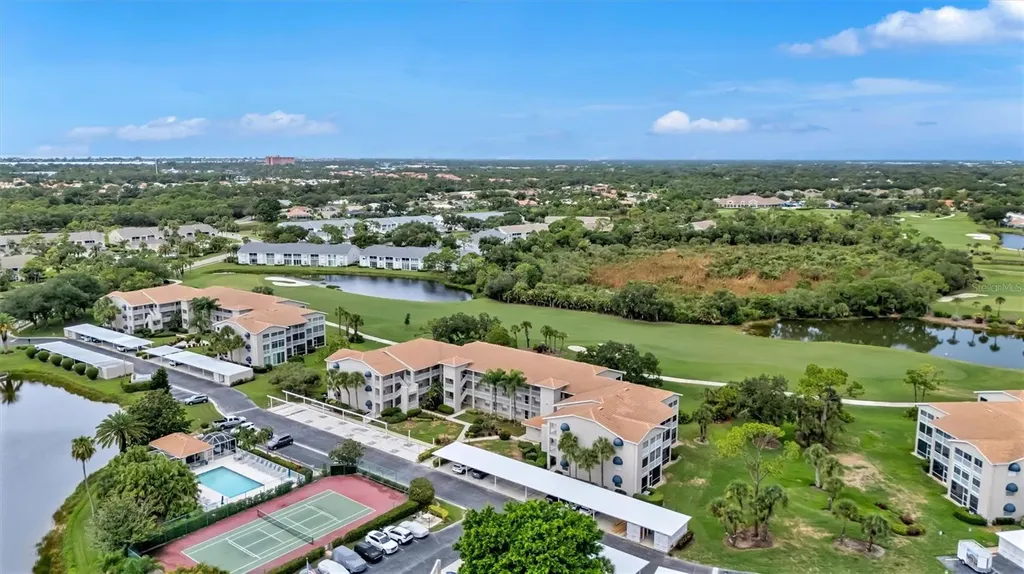 9620 Club South Circle Sarasota FL 34238