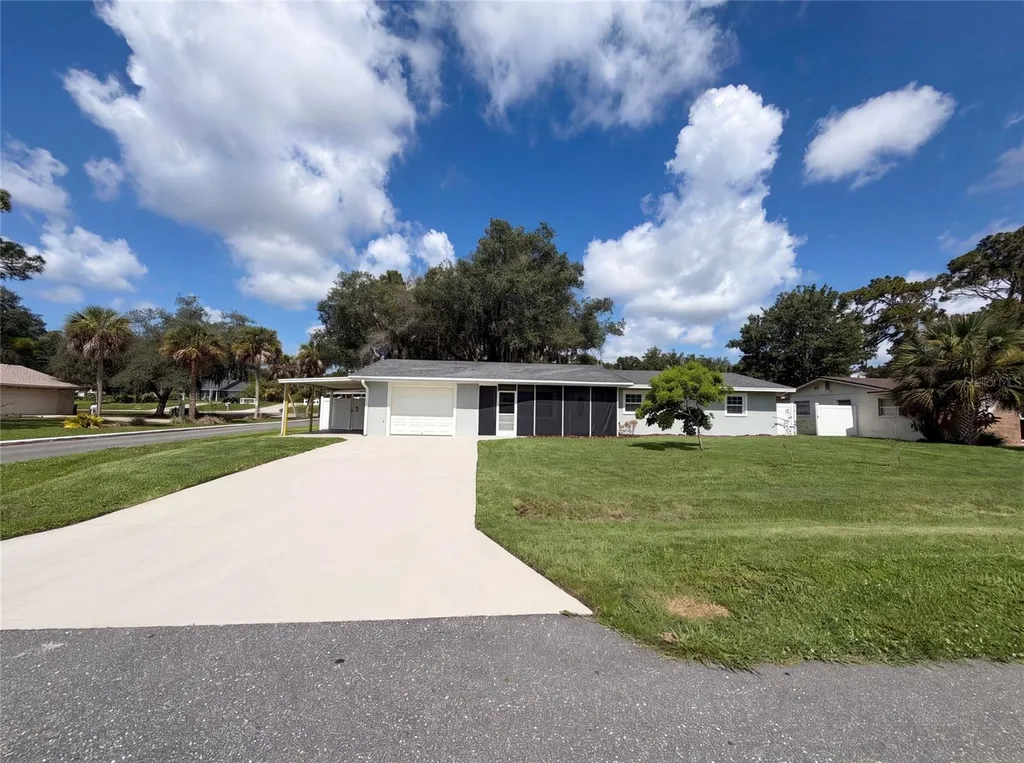 1823 Lori Lane W Lakeland FL 33801