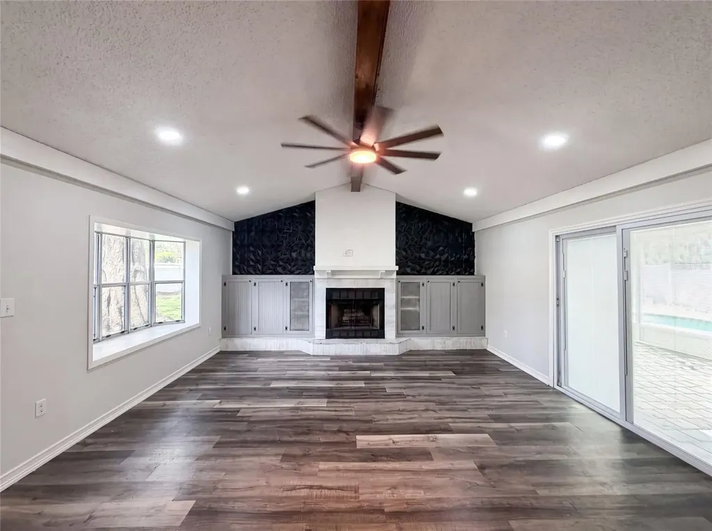 1823 Lori Lane W Lakeland FL 33801
