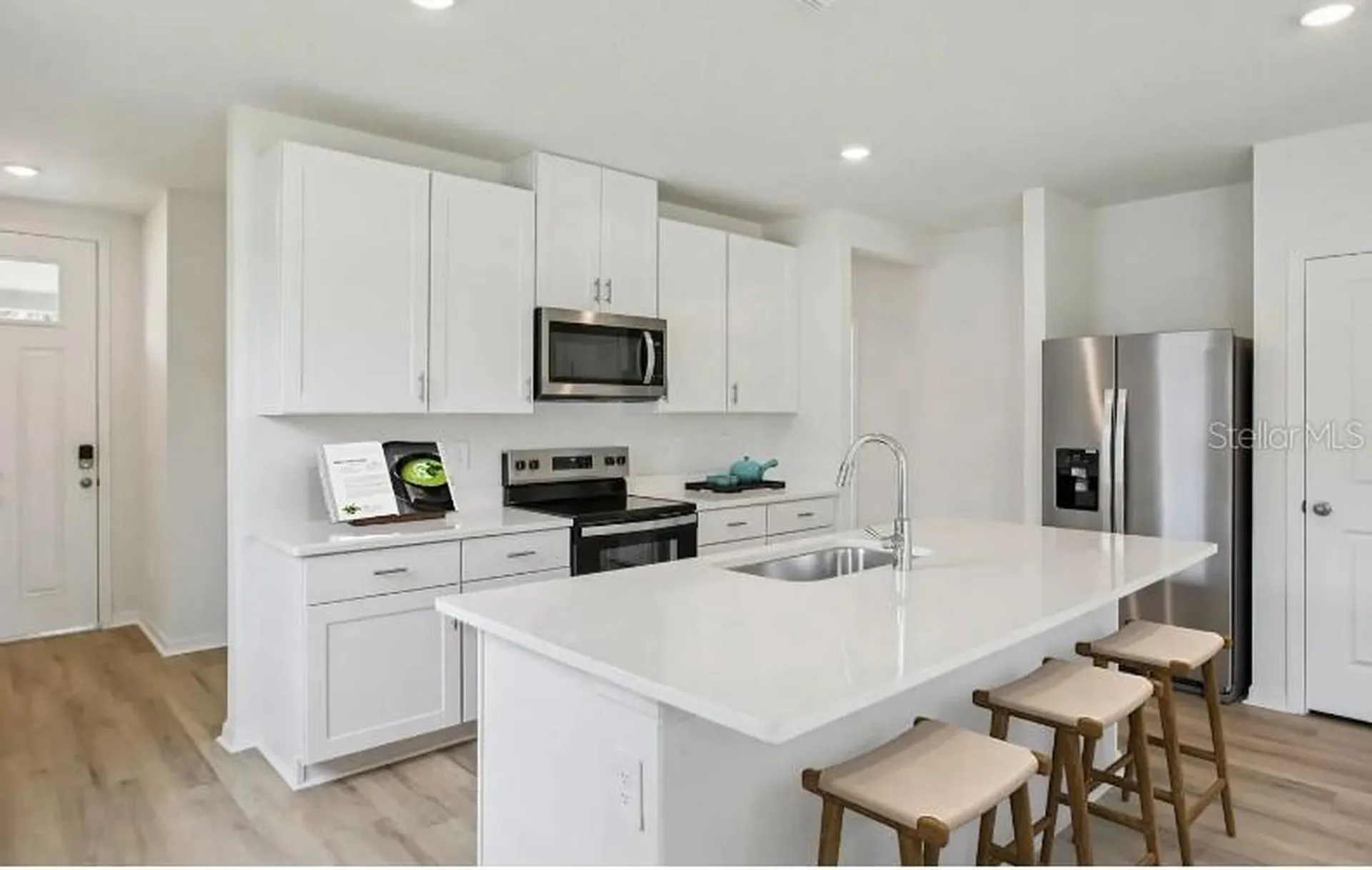 153 Canoe Bend Avenue Nokomis FL 34275