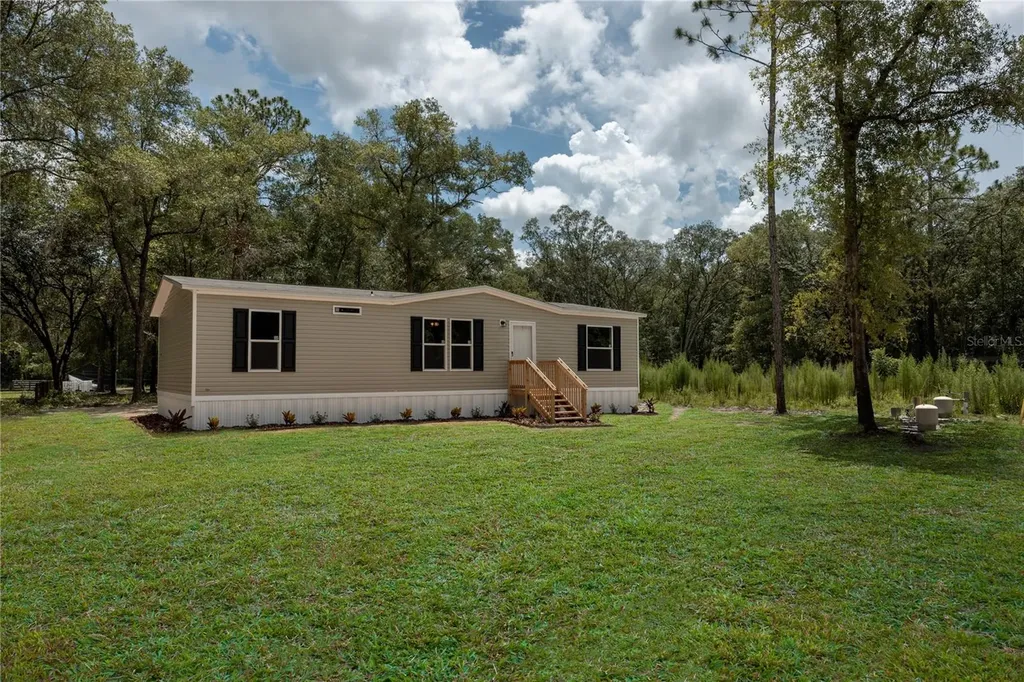 104 Jackson Avenue Interlachen FL 32148