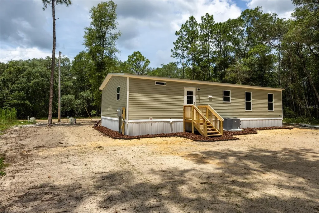 104 Jackson Avenue Interlachen FL 32148
