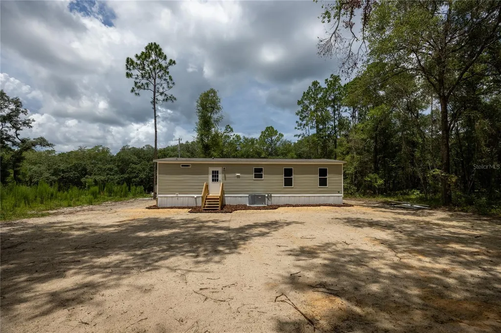 104 Jackson Avenue Interlachen FL 32148