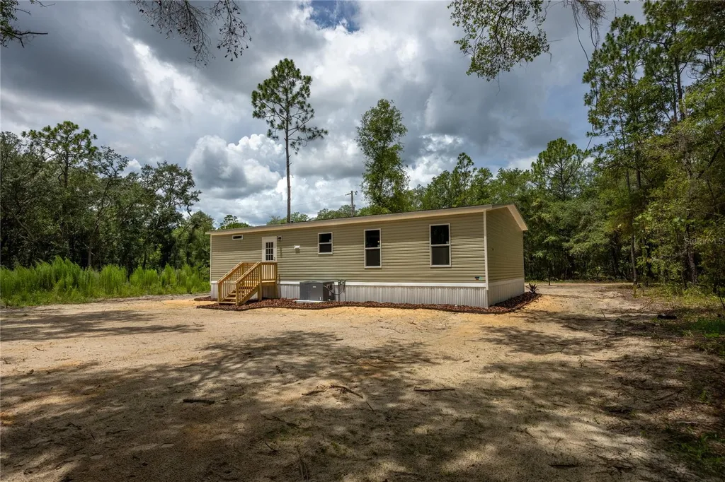 104 Jackson Avenue Interlachen FL 32148