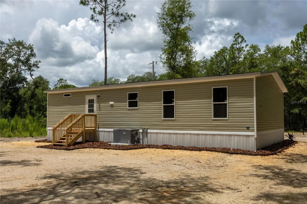 104 Jackson Avenue Interlachen FL 32148