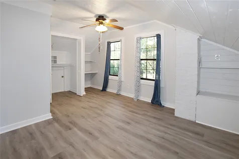 289 W Lakeview Avenue Lake Mary FL 32746