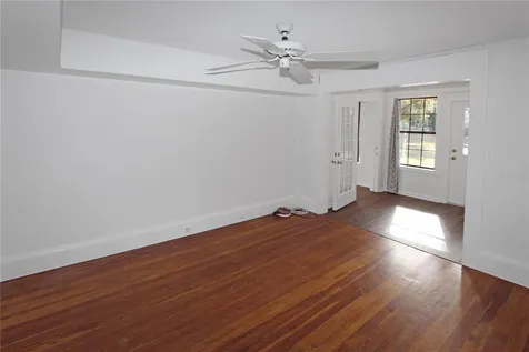 289 W Lakeview Avenue Lake Mary FL 32746