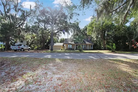 289 W Lakeview Avenue Lake Mary FL 32746