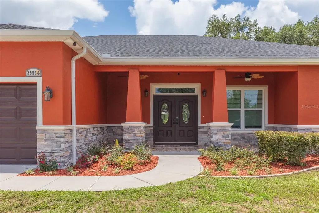 39534 Sunburst Drive Dade City FL 33525
