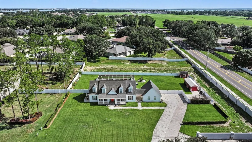 100 Sylvana Court Auburndale FL 33823