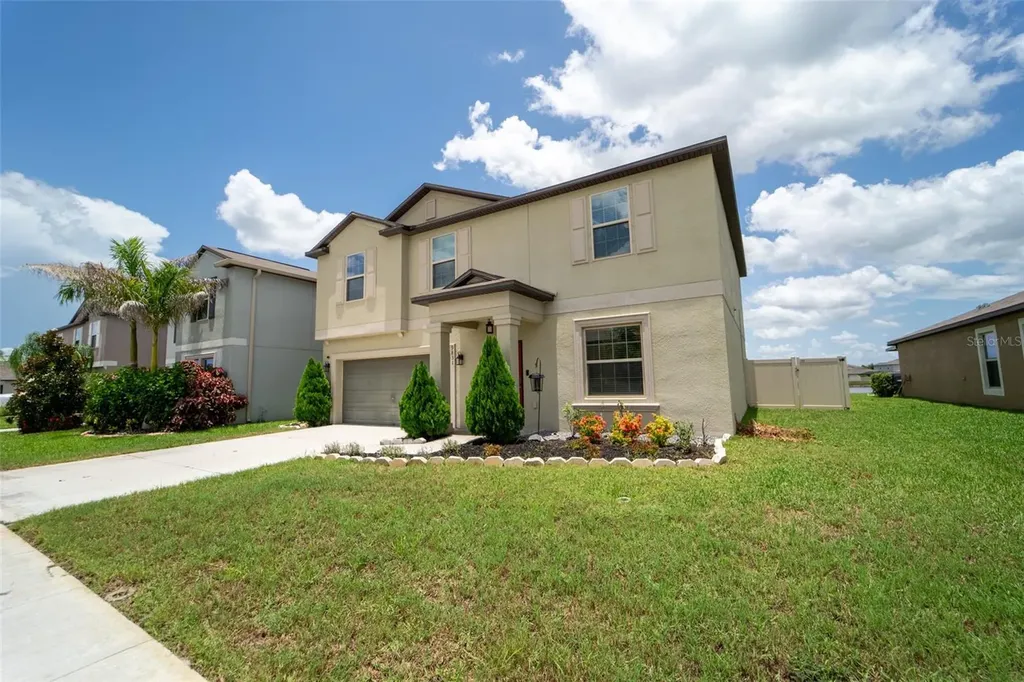 9831 Lemon Drop Loop Ruskin FL 33573