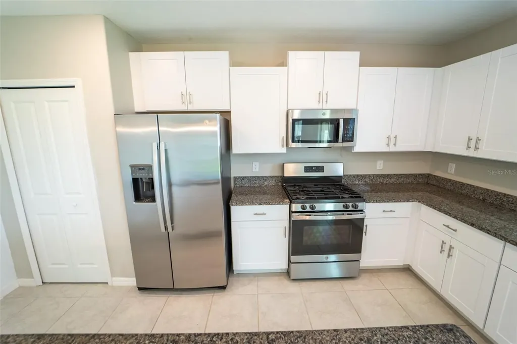 9831 Lemon Drop Loop Ruskin FL 33573
