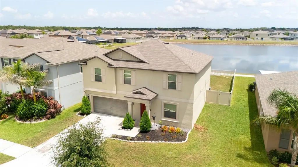 9831 Lemon Drop Loop Ruskin FL 33573