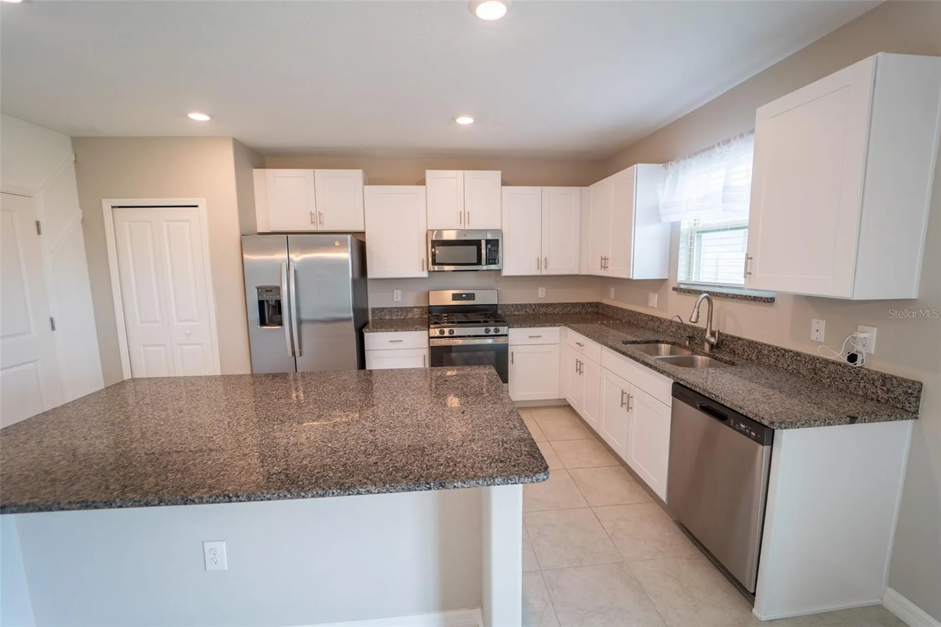 9831 Lemon Drop Loop Ruskin FL 33573