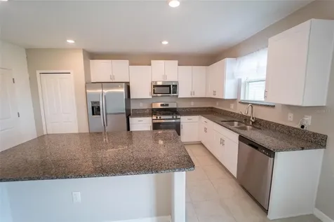 9831 Lemon Drop Loop Ruskin FL 33573