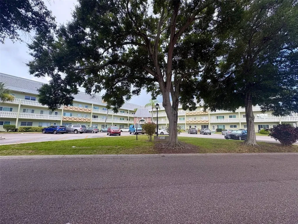 2459 Columbia Drive Clearwater FL 33763