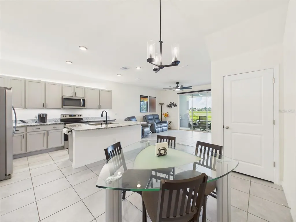 5262 Dragonfly Drive Wildwood FL 34785