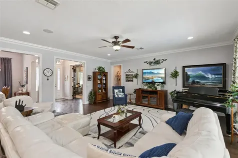 4017 Isle Vista Avenue Orlando FL 32812
