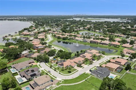 4017 Isle Vista Avenue Orlando FL 32812