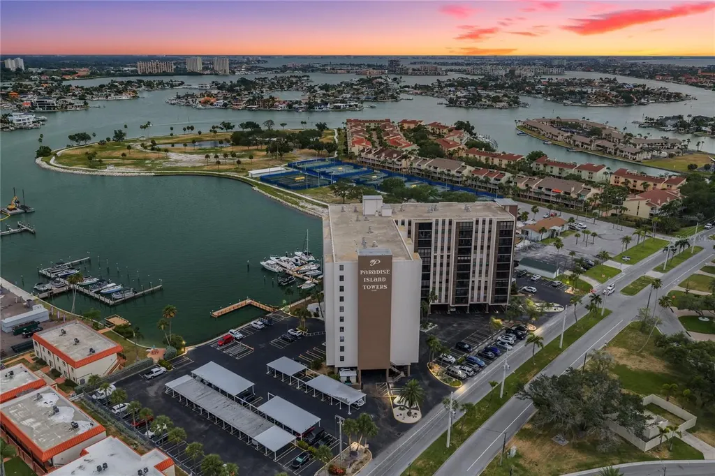 10355 Paradise Boulevard St Petersburg FL 33706