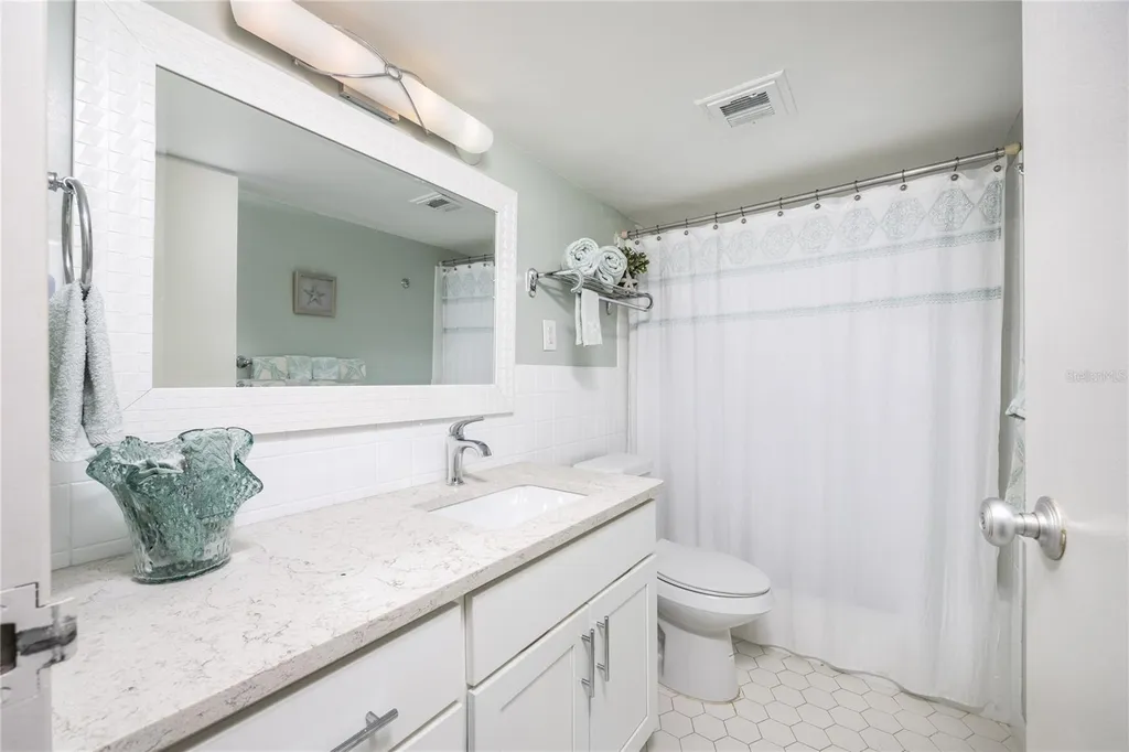 10355 Paradise Boulevard St Petersburg FL 33706
