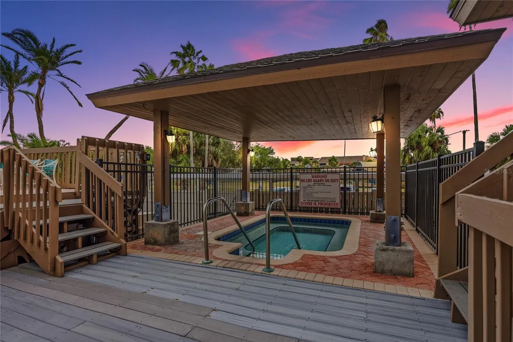 10355 Paradise Boulevard St Petersburg FL 33706