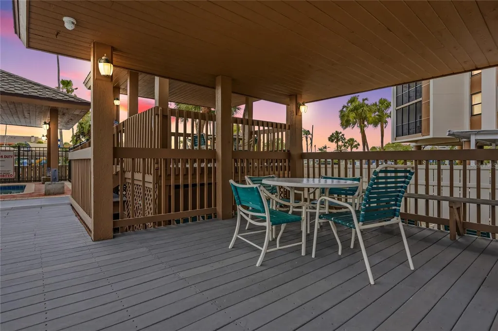 10355 Paradise Boulevard St Petersburg FL 33706