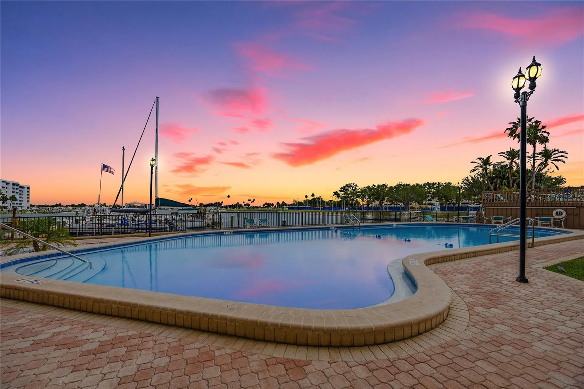 10355 Paradise Boulevard St Petersburg FL 33706