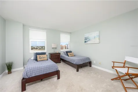 10355 Paradise Boulevard St Petersburg FL 33706