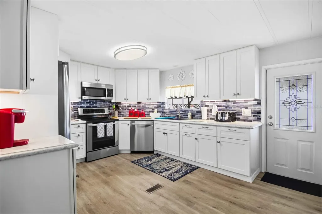 2107 Palma Sola Boulevard Bradenton FL 34209