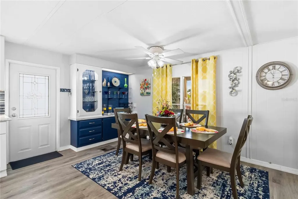 2107 Palma Sola Boulevard Bradenton FL 34209