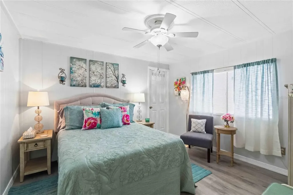 2107 Palma Sola Boulevard Bradenton FL 34209